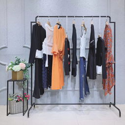 隆重登場 時尚大氣經(jīng)典時裝風格 - 19新款品牌女裝折扣衣世界批發(fā)走份